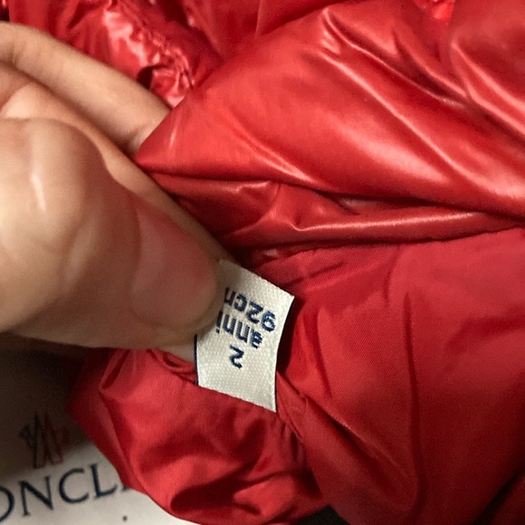 Moncler Red Glossy Puffer Jacket with Hood - Picture 5 of 14